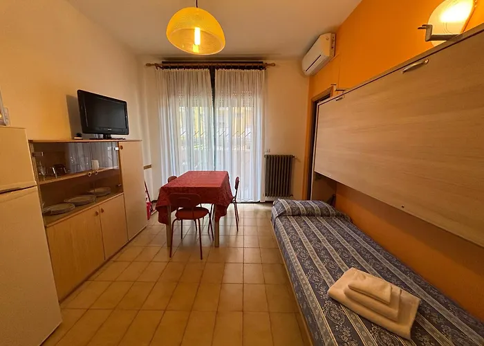 Calderone Apartment *